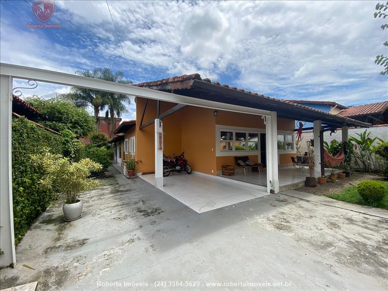 Casa a Venda no Jardim das Rosas em Penedo (Itatiaia)