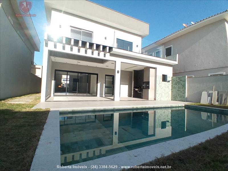 Casa a Venda no Alphaville em Resende