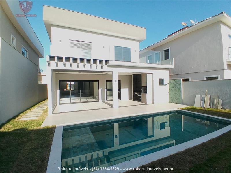 Casa a Venda no Alphaville em Resende