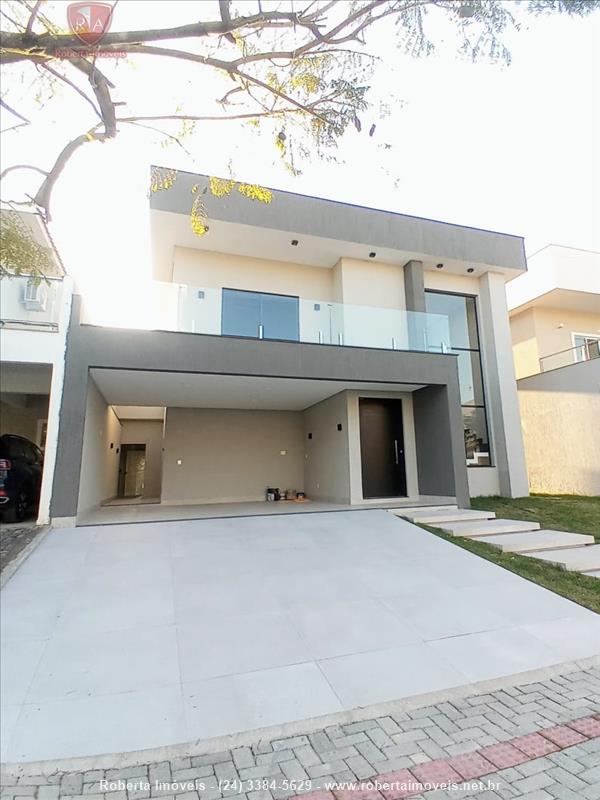 Casa a Venda no Alphaville em Resende