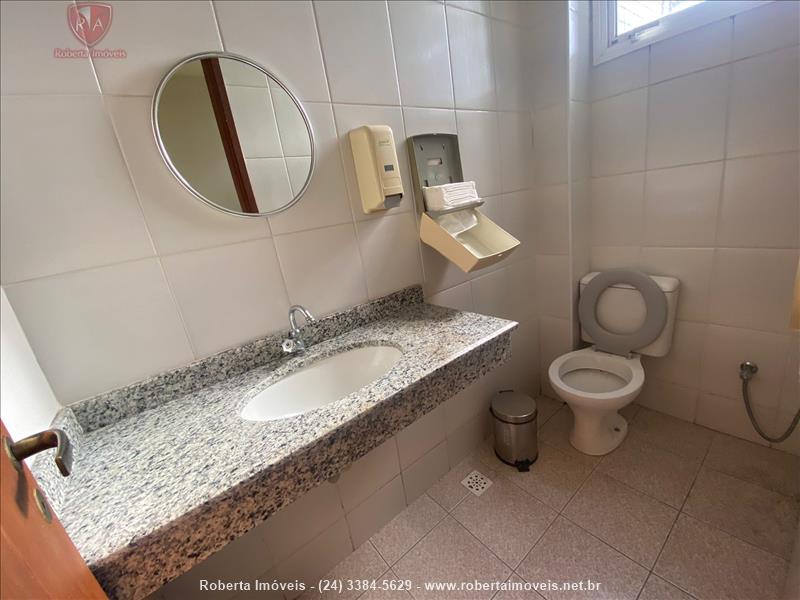 Sala Comercial para Venda ou Alugar no Jardim Jalisco em Resende
