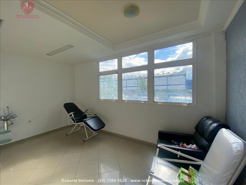 Sala Comercial para Venda ou Alugar no Jardim Jalisco em Resende