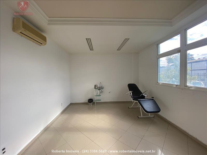Sala Comercial para Venda ou Alugar no Jardim Jalisco em Resende