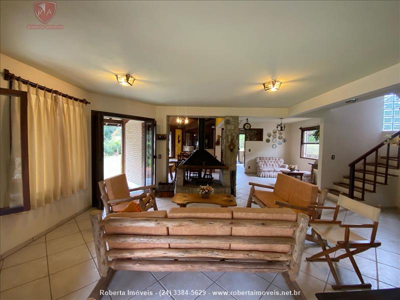 Casa a Venda no Jardim Itatiaia em Itatiaia