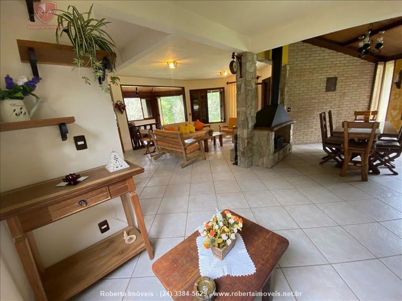 Casa a Venda no Jardim Itatiaia em Itatiaia