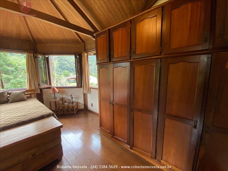 Casa a Venda no Jardim Itatiaia em Itatiaia