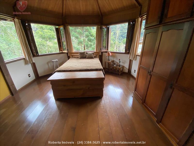 Casa a Venda no Jardim Itatiaia em Itatiaia