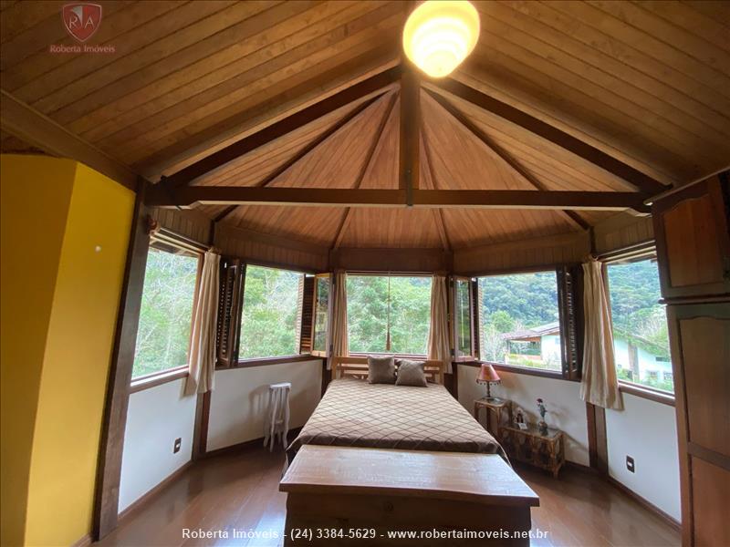 Casa a Venda no Jardim Itatiaia em Itatiaia