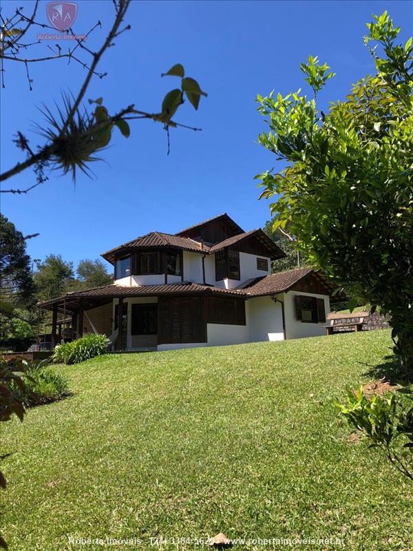 Casa a Venda no Jardim Itatiaia em Itatiaia