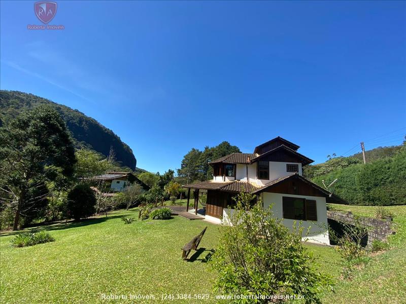 Casa a Venda no Jardim Itatiaia em Itatiaia