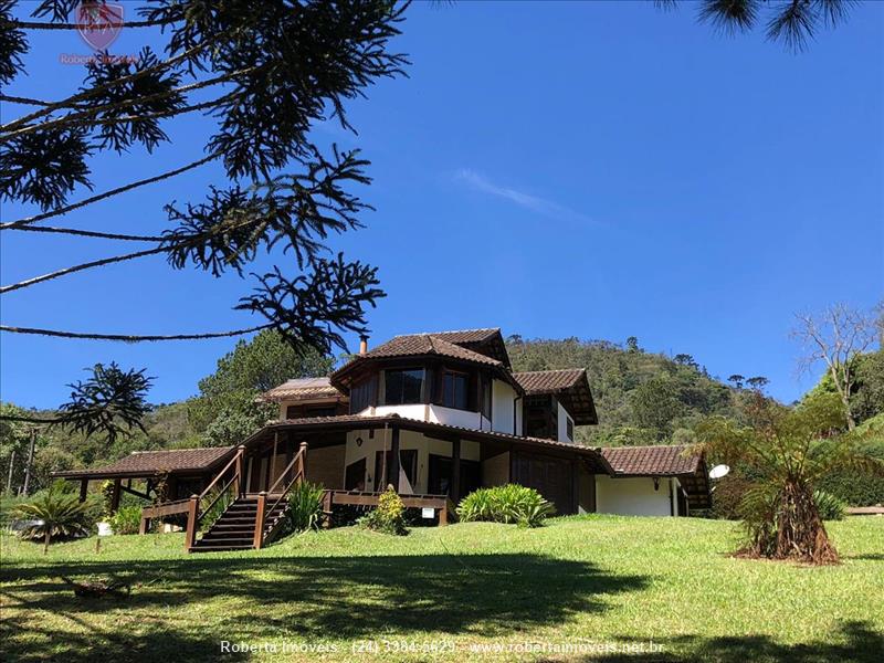 Casa a Venda no Jardim Itatiaia em Itatiaia