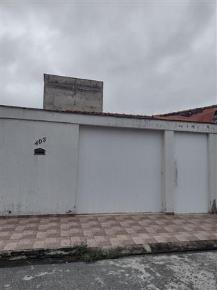 Casa à Venda