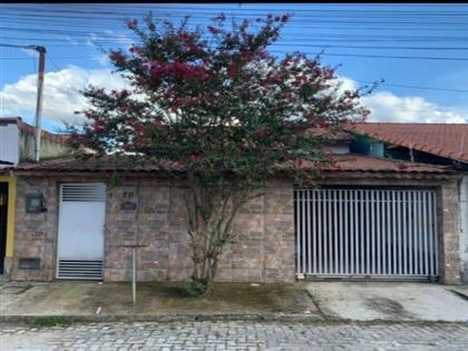 Casa à Venda