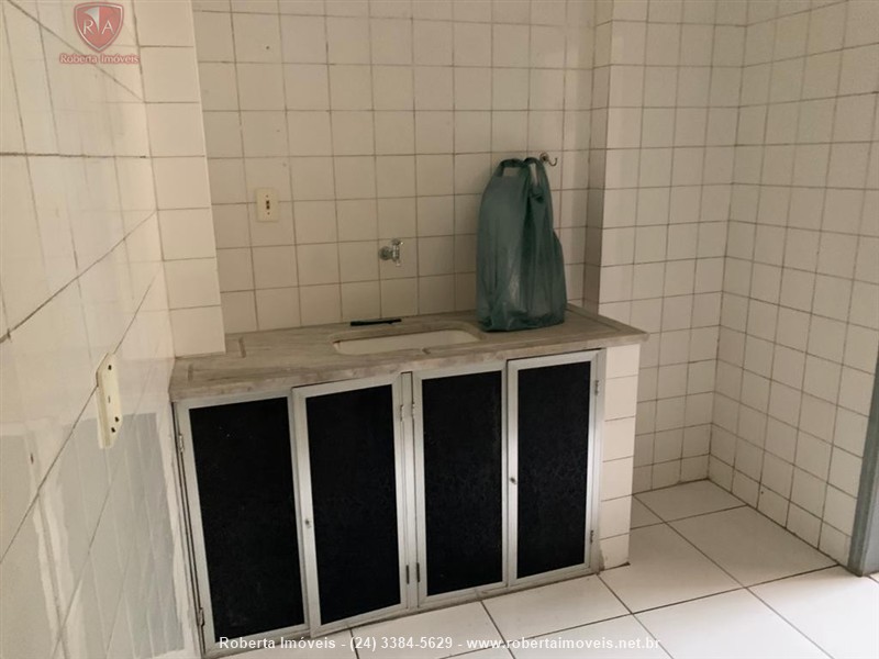 Apartamento para Alugar no Comercial em Resende