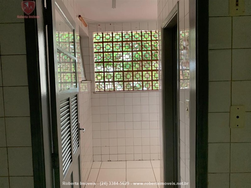 Apartamento para Alugar no Comercial em Resende