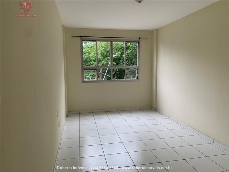 Apartamento para Alugar no Comercial em Resende