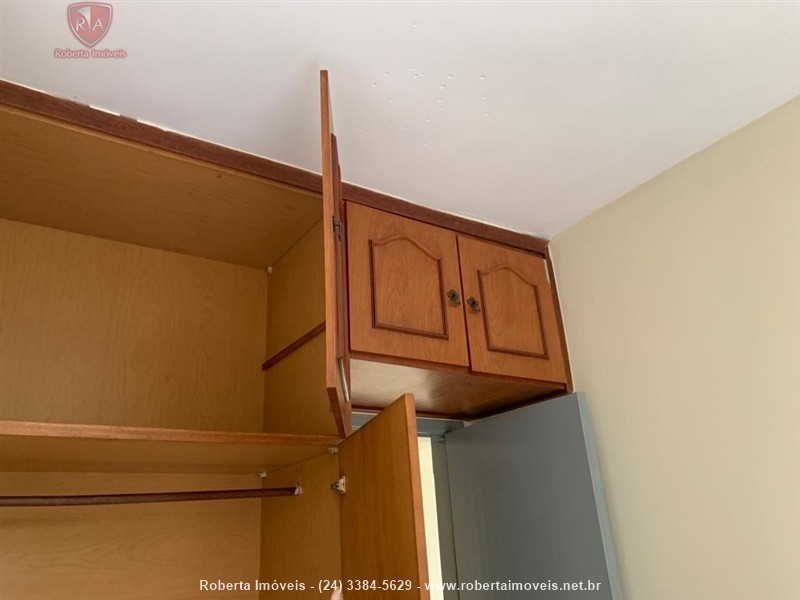 Apartamento para Alugar no Comercial em Resende