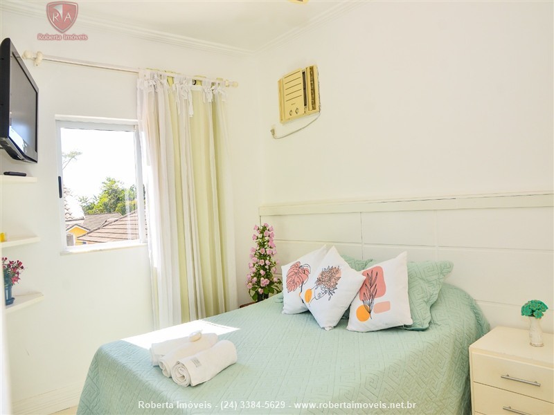 Casa para Alugar no Morada da Colina I em Resende