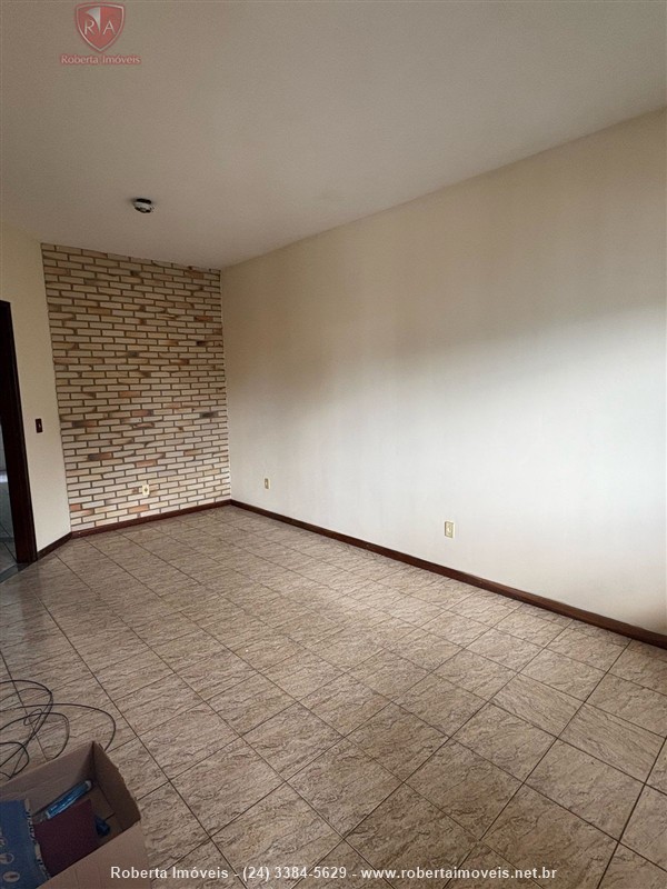 Casa para Alugar no Vila Julieta em Resende