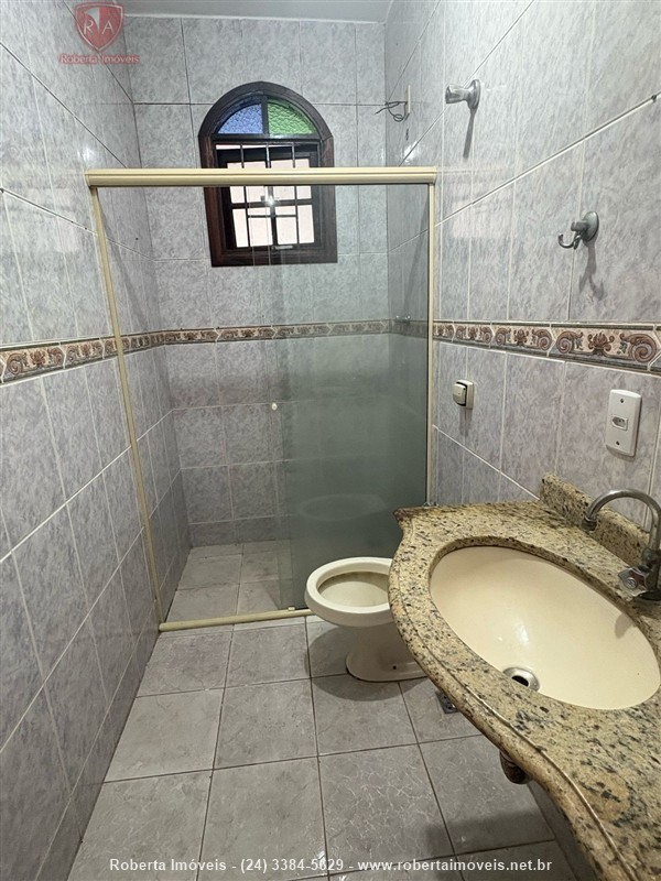 Casa para Alugar no Vila Julieta em Resende