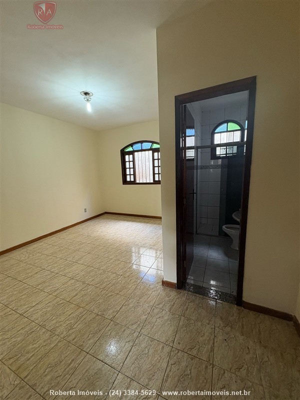 Casa para Alugar no Vila Julieta em Resende