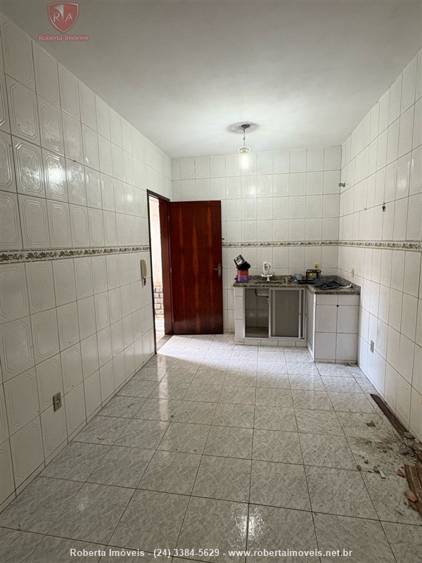 Casa para Alugar no Vila Julieta em Resende