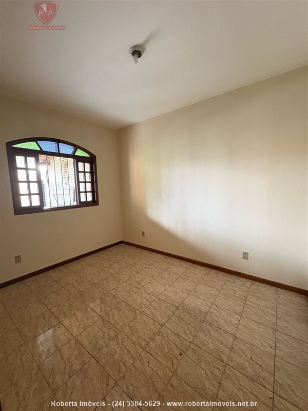 Casa para Alugar no Vila Julieta em Resende