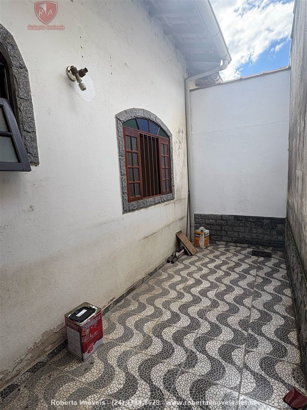 Casa para Alugar no Vila Julieta em Resende