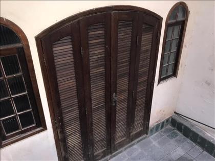 Casa à Venda