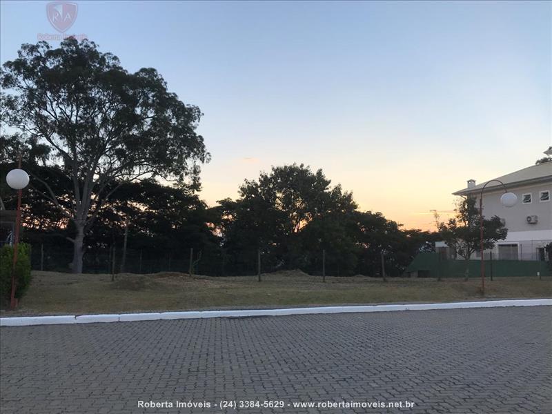 Terreno a Venda no Jardim Brasília em Resende