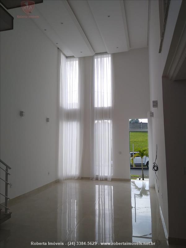 Casa para Venda ou Alugar no Alphaville em Resende - Foto do Imvel