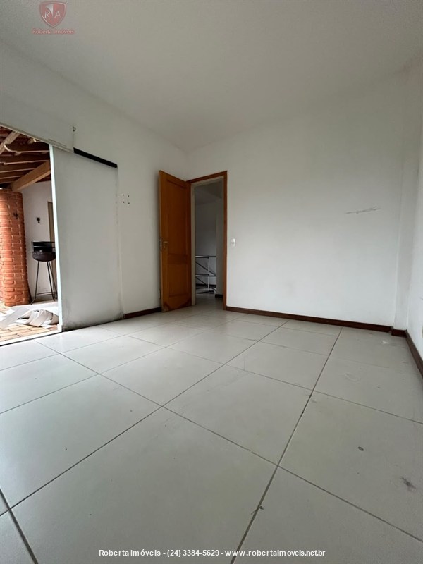 Cobertura a Venda no Comercial em Resende - Foto do Im�vel
