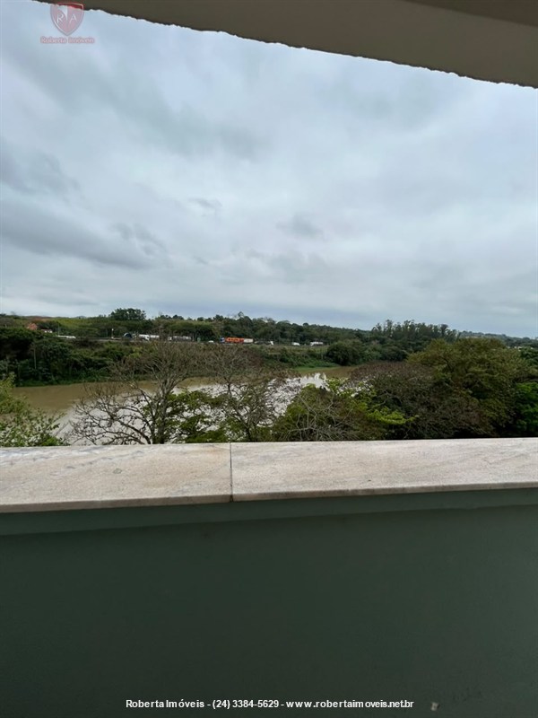Cobertura a Venda no Comercial em Resende - Foto do Im�vel