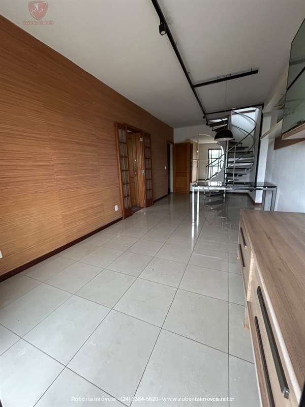 Cobertura a Venda no Comercial em Resende - Foto do Im�vel