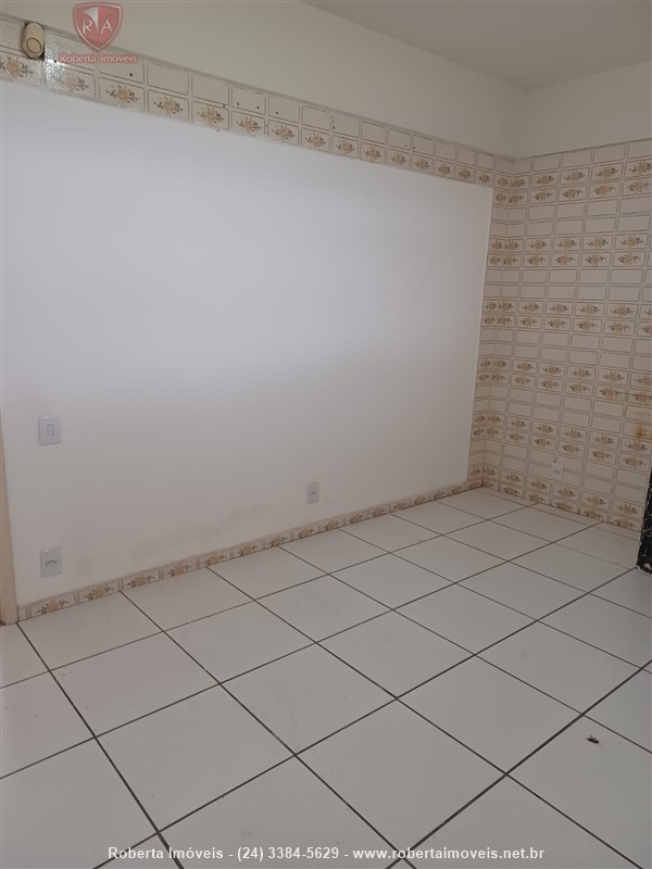 Apartamento para Alugar no Vila Adelaide em Resende