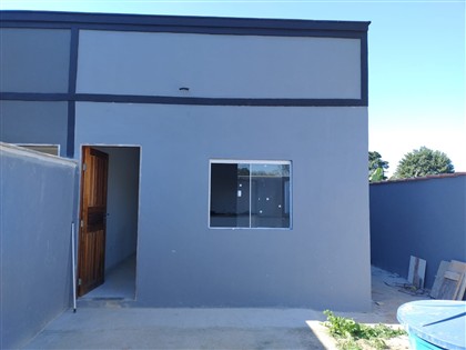 Casa à Venda