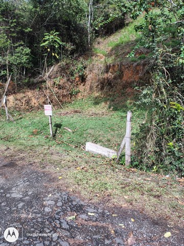 Terreno à Venda