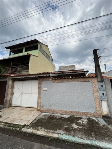 Casa à Venda
