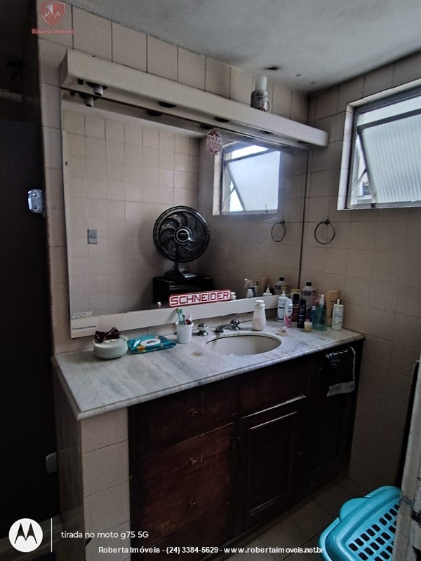 Apartamento a Venda no Comercial em Resende - Foto do Im�vel