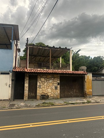 Casa à Venda